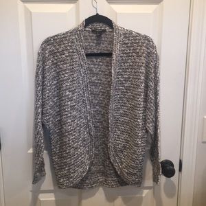 Forever 21 Black and white sweater